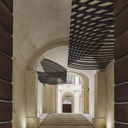 Sospeso. Nunzio. Ph Agostino Osio - Alto Piano Studio
